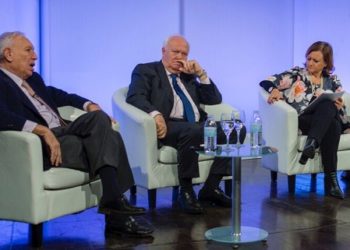 Margallo, Moratinos y Gallach durante el seminario./ Foto: Casa de América