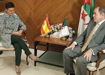 González Laya y el ministro argelino, Sabri Bukadum./ Foto: Twitter Ministerio de Exteriores.