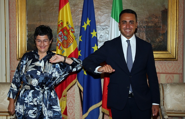 González Laya y Di Maio durante un reciente encuentro en Milán. / Foto: Farnesina