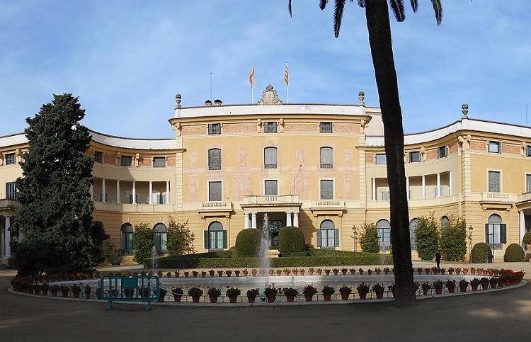 Palacio de Pedralbes, sede de la UpM. / Foto: CC BY-SA 4.0 Wikipedia
