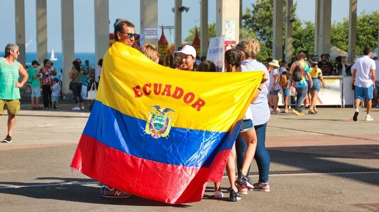 Un grupo de ecuatorianos en Barcelona. / Foto: RED GLOBAL ECUADOR