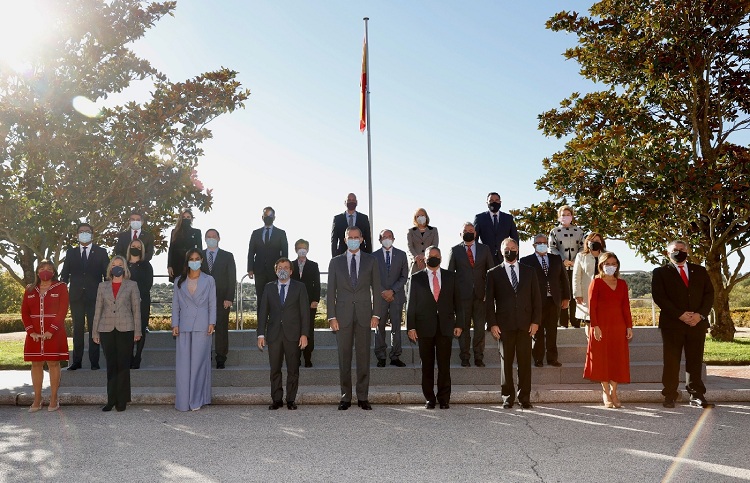 El Rey junto a la representación de la UCCI. / Foto: Casa Real