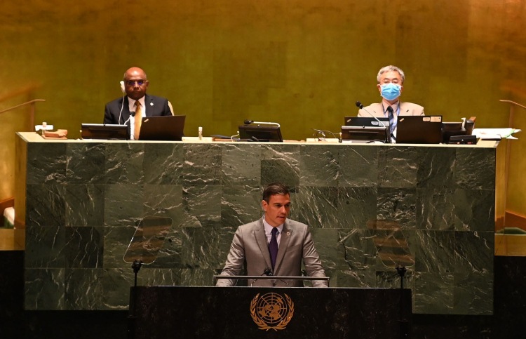 Pedro Sánchez addresses the 76th UN General Assembly. / Photo: Pool Moncloa/Borja Puig de la Bellacasa