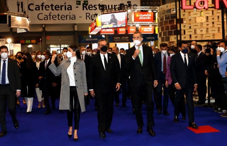 The King and Queen of Spain and Abinader toured FITUR last January / Photo: Casa Real