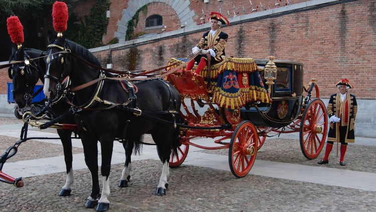 One of the carriages transporting the ambassadors during the ceremony / Photo: AR