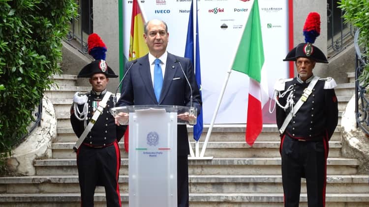 El embajador Riccardo Guariglia se dirige a los asistentes./ Fotos: Embajada de Italia / A. Rubio