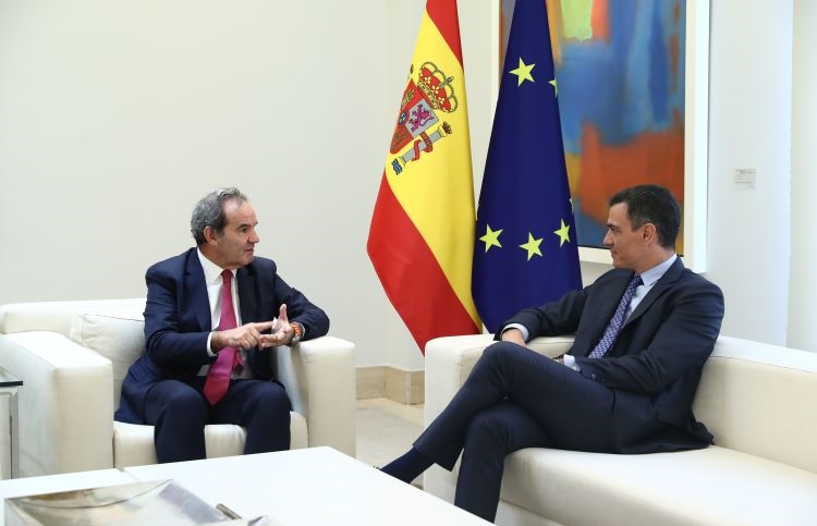 Allamand and Sánchez during the meeting. / Photo: Moncloa