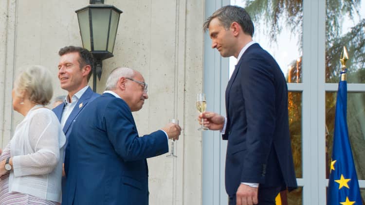 The French Ambassador toasts with the Minister Counsellor of the Ukrainian Embassy / Photo: AR
