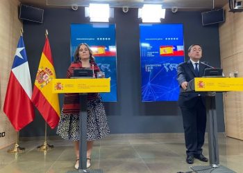 Urrejola and Albares during the press conference / Photo: Ministry of Foreign Affairs of Chile.