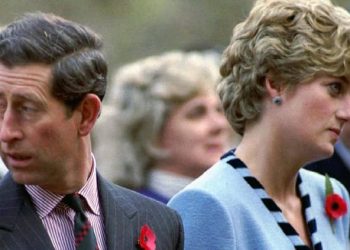 En 1981, el entonces Príncipe de Gales y su esposa, Diana, incluyeron a la colonia en su viaje de luna de miel.