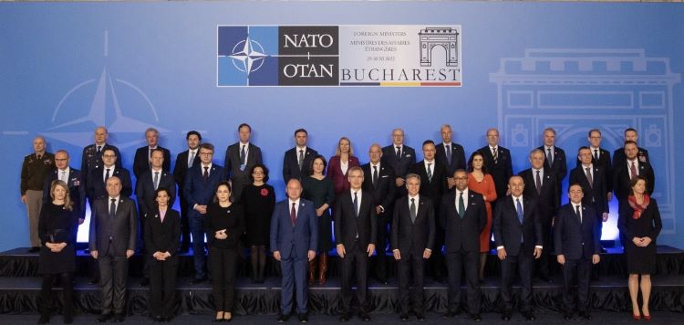 Foto de familia de la ministerial de la OTAN / Foto: OTAN