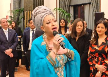 The Dominican singer Diomary La Mala, with her incredible voice, was the final surprise of the celebration /Photos: JDL.