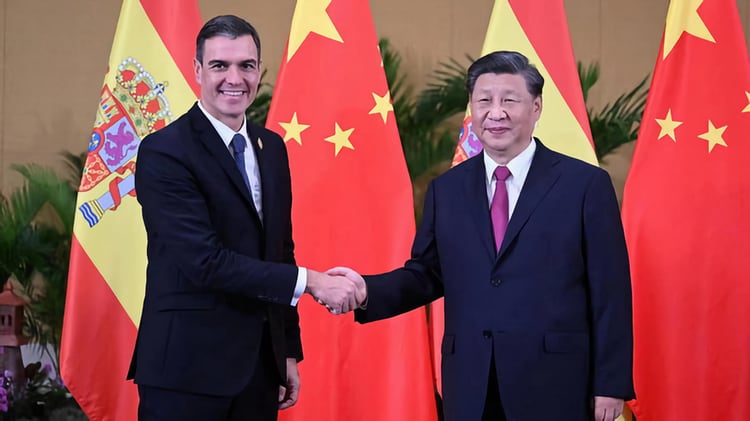 Pedro Sánchez and Xi Jinping at the G20 meeting in November last year.