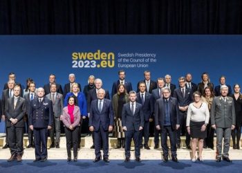 Family photo of the informal meeting of European defense ministers in Stockholm. / Photo: MDE