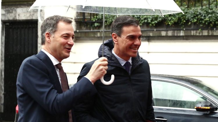 De Croo receives Sánchez at the Belgian Prime Minister's residence. / Photo: Pool Moncloa/Fernando Calvo