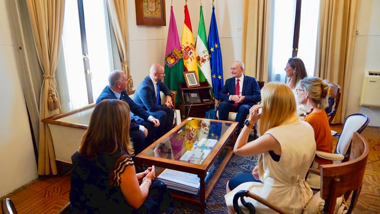 Photo of Spôsoby spolupráce Andalúzie počas návštevy veľvyslanca SR v Malage