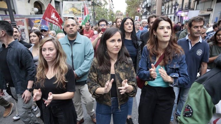 Ione Belarra e Isa Serra en la manifestación de apoyo a Palestina. Foto: X