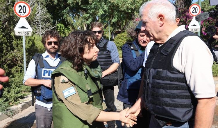 Borrell during the visit to the kibbutz / Source: SEAEX
