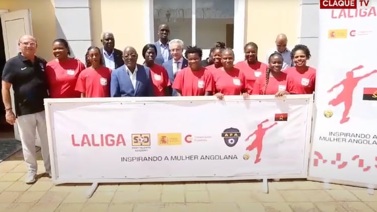 España patrocina un curso de formación para entrenadores de fútbol femenino en Angola
