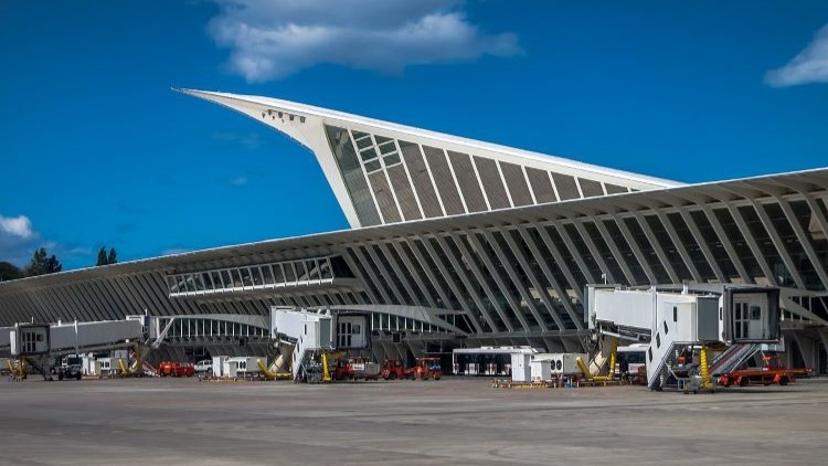 Aeropuerto de Bilbao. / Foto: Basotxerri, CC BY-SA 4.0, wikimedia.org